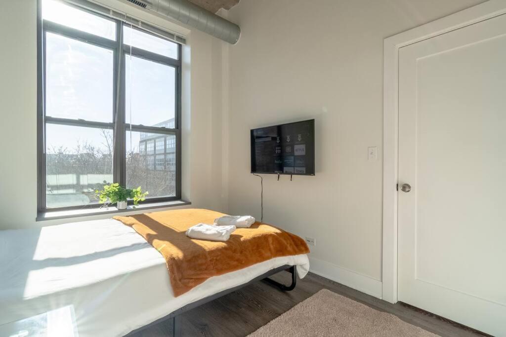 Mccormick Place 2Br Stylish Suite With Optional Parking And Gym For Up To 8 Guests Near Soldier Field And Grant Park Chicago Eksteriør billede